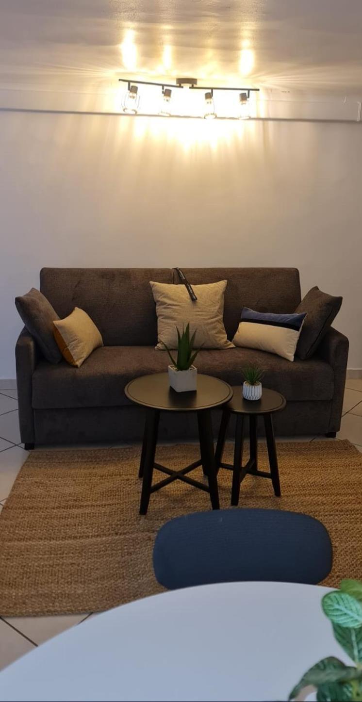Le Cosy - Renovated In Place Massena Apartment