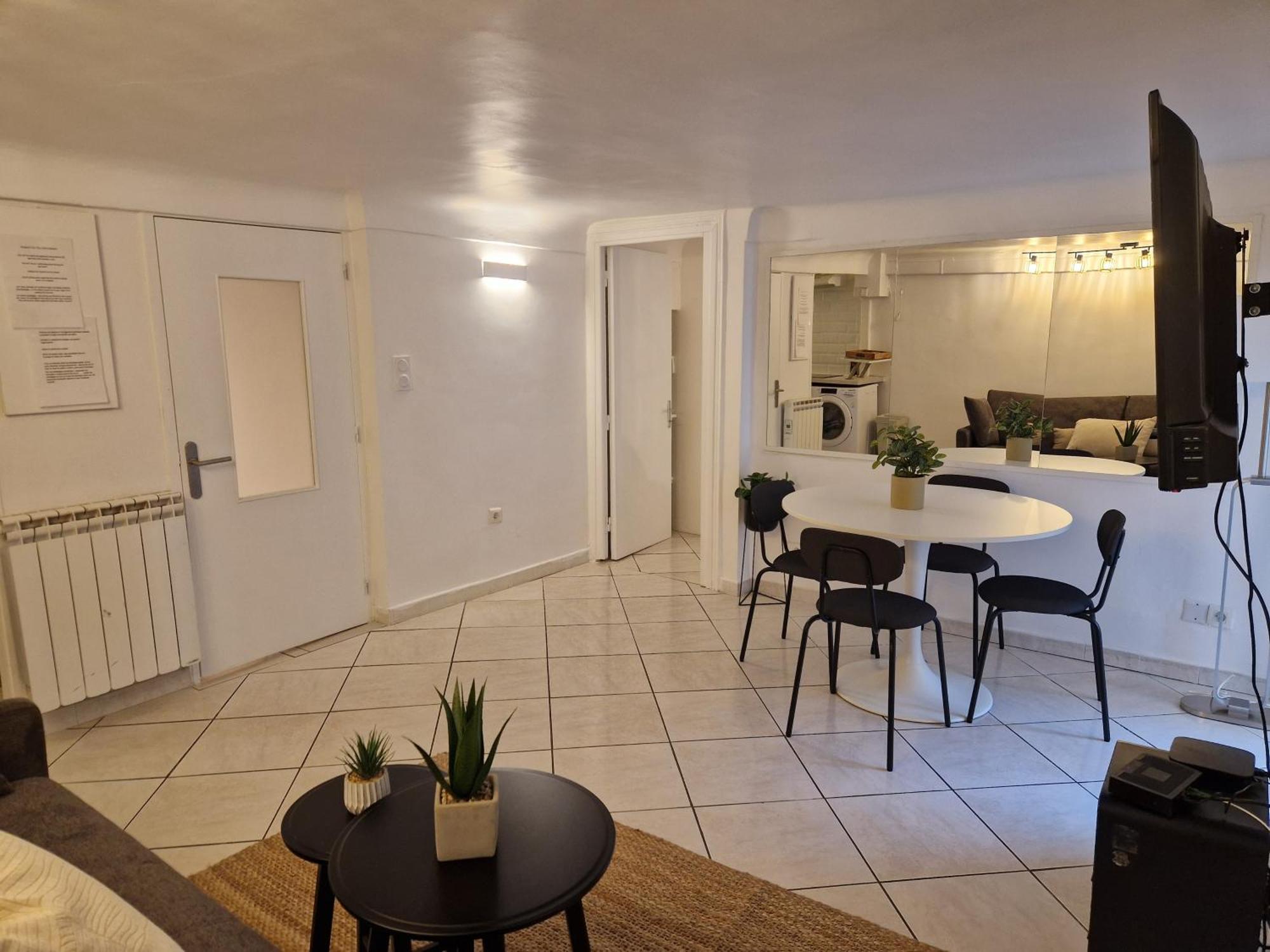Le Cosy - Renovated In Place Massena *
